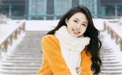 每走走一步重重地撞一下视频